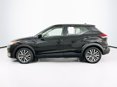 Used 2024 Nissan Kicks SV image 4