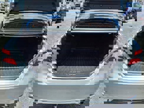 Used 2020 Toyota Camry SE image 12