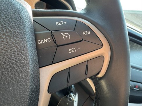 Used 2015 Jeep Cherokee Latitude w/ Safety Group image 17