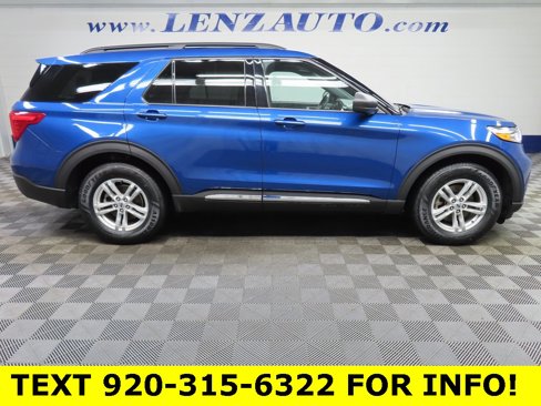 Used 2020 Ford Explorer XLT w/ Equipment Group 202A image 2
