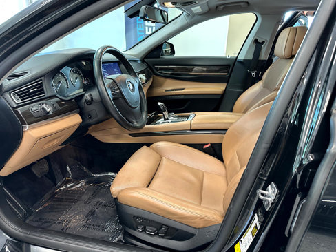 Used 2011 BMW 740Li image 14