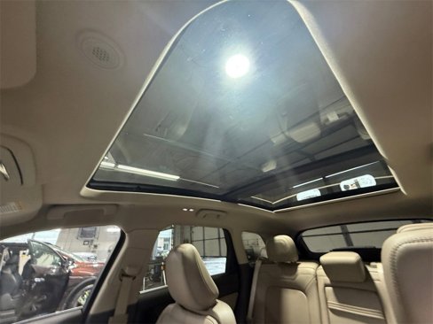 Certified 2022 Lincoln Corsair AWD w/ Premium Package image 38