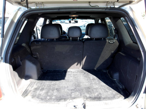 Used 2010 Ford Escape Limited image 11