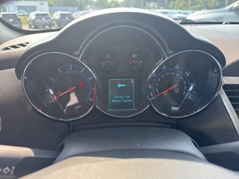 Used 2013 Chevrolet Cruze LT w/ RS Package image 12