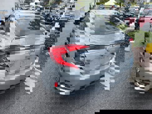 Used 2016 Honda Civic EX image 8
