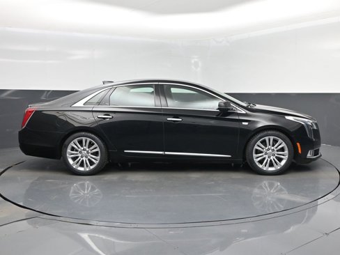 Used 2018 Cadillac XTS Luxury image 43