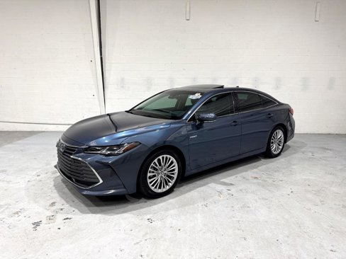 Used 2020 Toyota Avalon Limited image 20