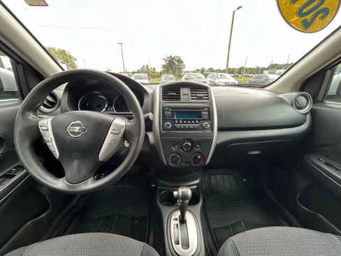 Used 2016 Nissan Versa SV image 12
