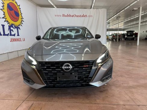 Used 2023 Nissan Altima 2.5 SR image 3