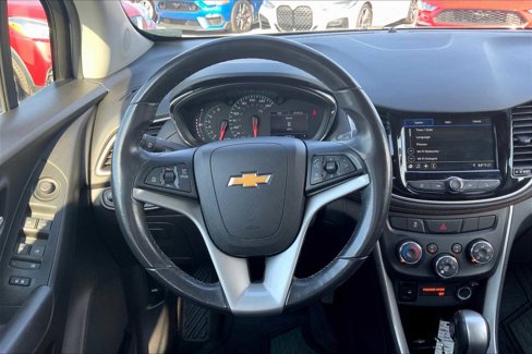 Used 2019 Chevrolet Trax LT w/ LT Convenience Package image 5