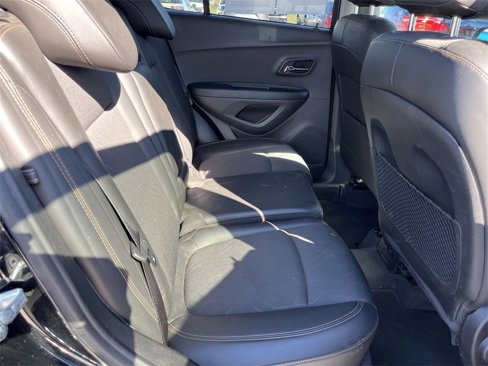 Used 2017 Chevrolet Trax LT w/ LT Convenience Package image 25