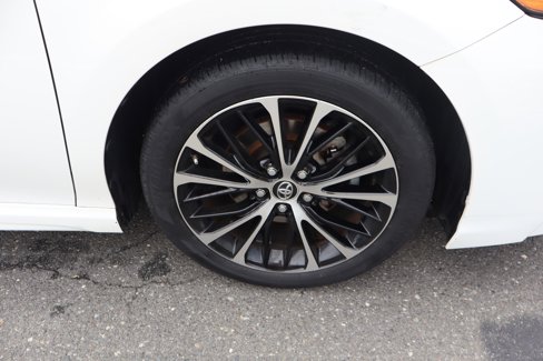 Used 2018 Toyota Camry SE image 36