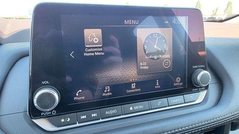 Used 2023 Nissan Rogue SV image 32