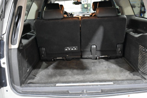 Used 2011 Cadillac Escalade ESV Premium image 23
