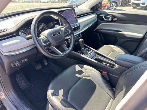 Certified 2022 Jeep Compass Limited image 10