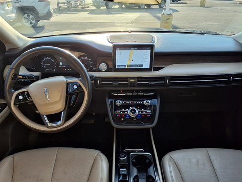 Used 2020 Lincoln Corsair Reserve w/ Equipment Group 201A image 4