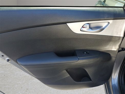 Used 2024 Kia Forte LXS image 8