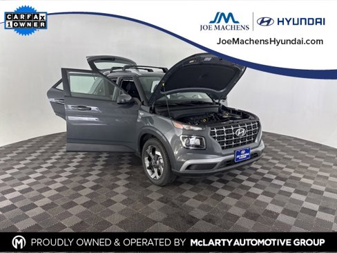 Certified 2024 Hyundai Venue SEL image 22