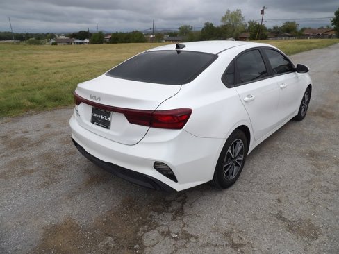 Used 2022 Kia Forte LXS image 6