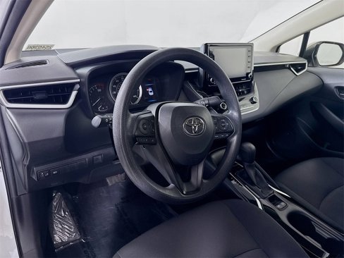 Certified 2022 Toyota Corolla LE image 9
