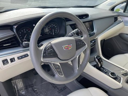 Used 2020 Cadillac XT5 Premium Luxury image 21