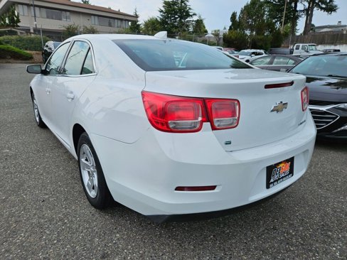 Used 2015 Chevrolet Malibu LT image 11