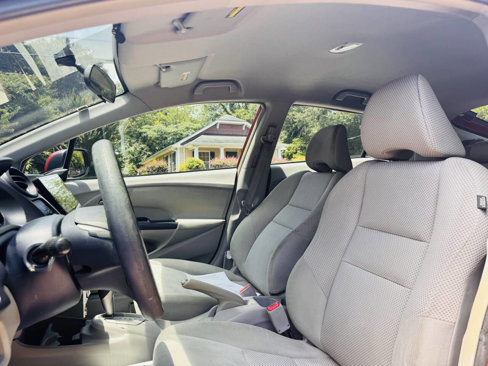 Used 2010 Honda Insight LX image 10