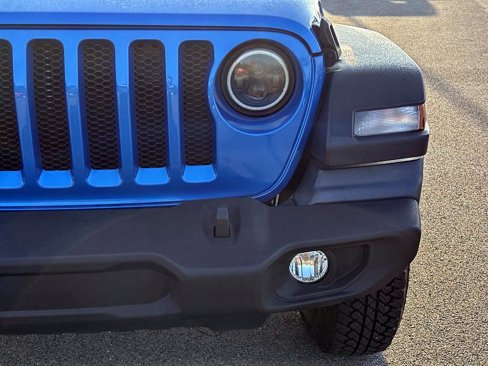 Used 2022 Jeep Wrangler Unlimited Sport image 10
