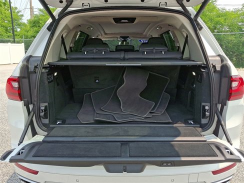 Used 2022 BMW X7 xDrive40i w/ Premium Package image 30