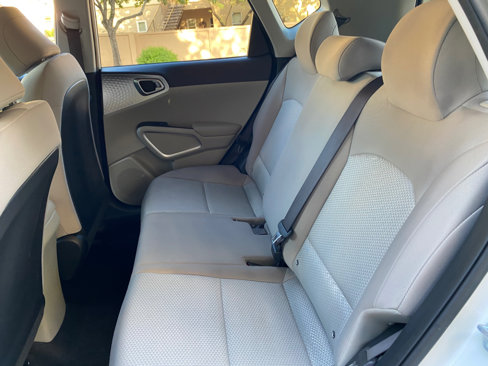 Used 2023 Kia Soul LX image 32