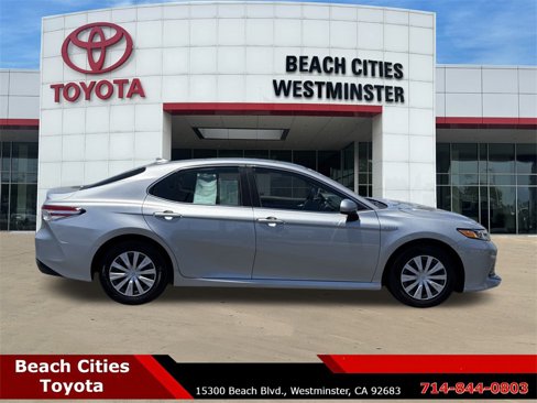 Certified 2020 Toyota Camry LE w/ Preferred Accessory Package image 13