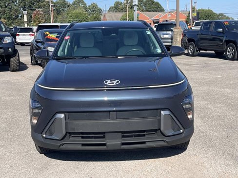 Used 2024 Hyundai Kona SEL image 2