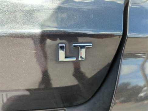 Used 2017 Chevrolet Traverse LT w/ Style and Technology Package image 15