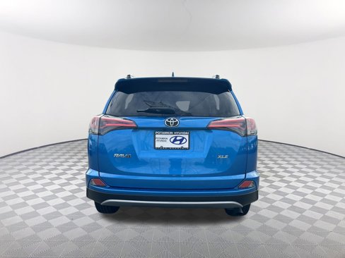 Used 2017 Toyota RAV4 XLE image 8