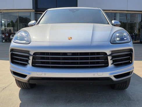 Certified 2019 Porsche Cayenne w/ Premium Package image 9