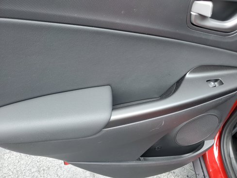Used 2021 Hyundai Kona Ultimate image 12