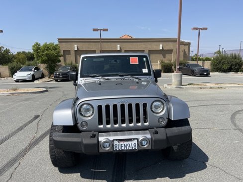 Used 2018 Jeep Wrangler Unlimited Sahara w/ Connectivity Group image 3