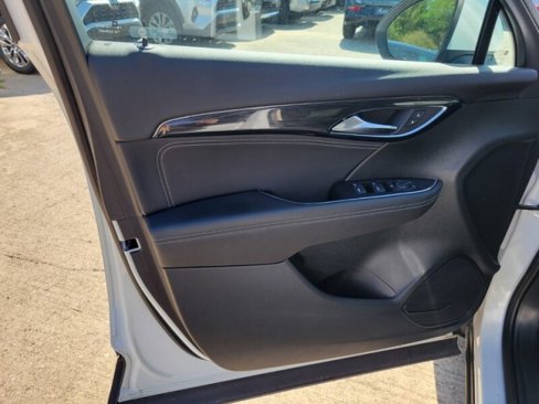 Used 2023 Buick Envision Preferred image 22