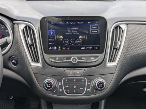 Used 2024 Chevrolet Malibu LT image 18