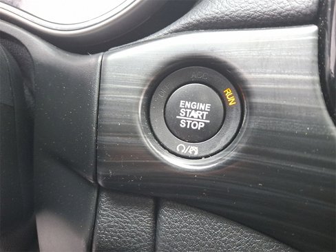Used 2019 Jeep Grand Cherokee Altitude image 24