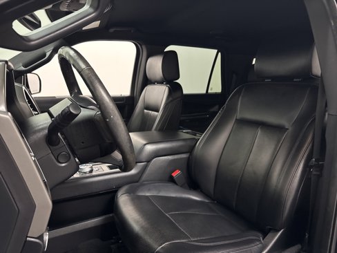 Used 2019 Ford Expedition Max XLT w/ Equipment Group 202A image 29