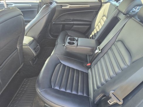 Used 2019 Ford Fusion SEL image 27