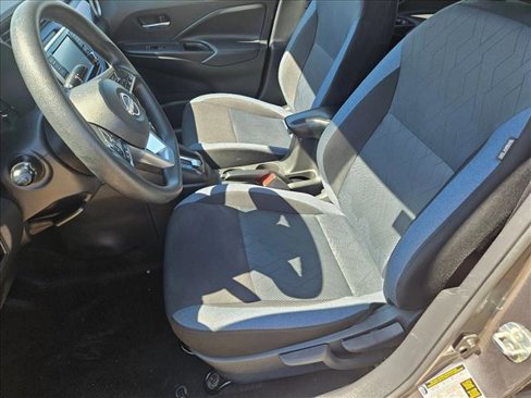 Used 2023 Nissan Versa SV image 15