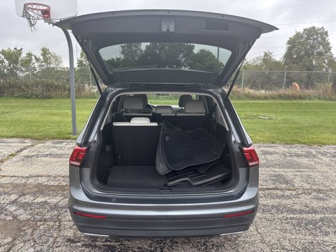 Used 2019 Volkswagen Tiguan SE image 14