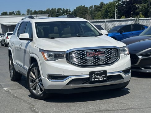 Used 2017 GMC Acadia Denali w/ Technology Package image 3