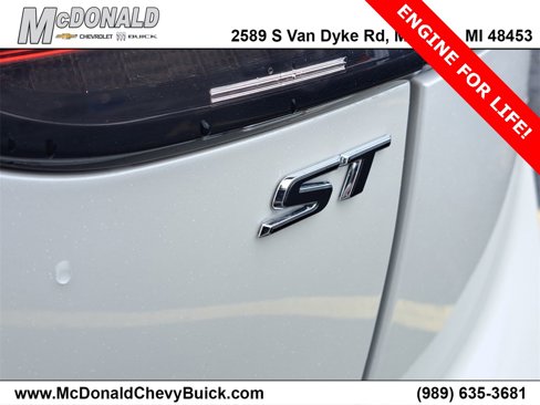 Used 2023 Buick Envision Essence w/ Sport Touring Package image 30