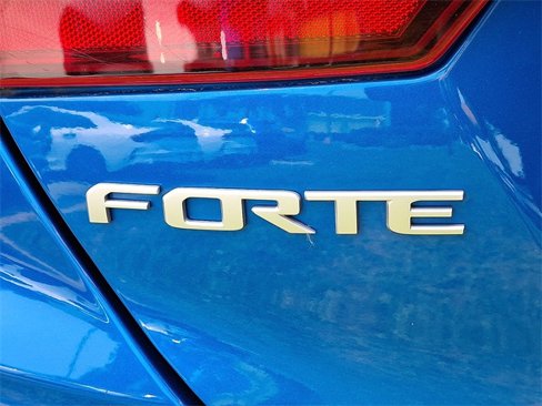Used 2022 Kia Forte GT image 29