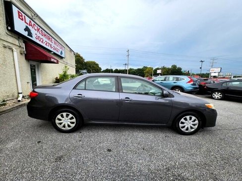 Used 2011 Toyota Corolla LE image 7
