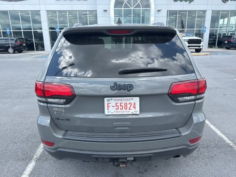 Used 2020 Jeep Grand Cherokee Laredo image 5
