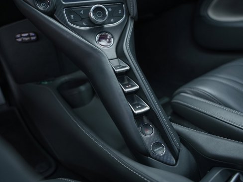 Used 2020 McLaren 720S Luxury image 16